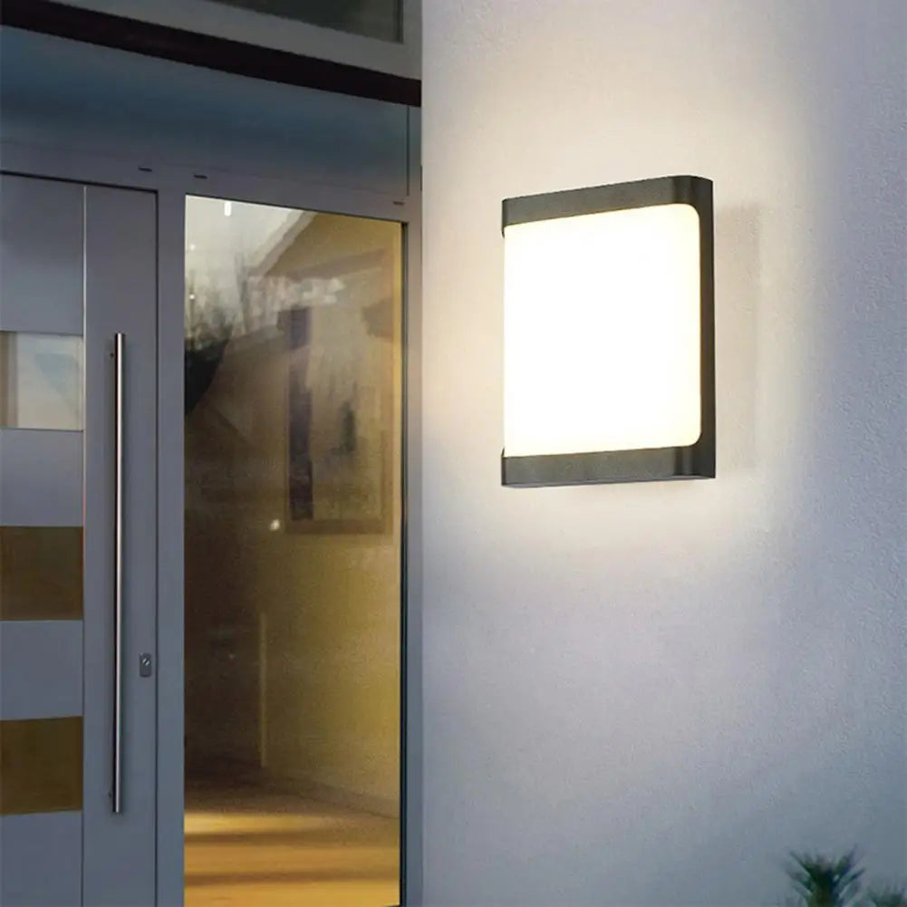 Bright, Durable, High-quality Outdoor Wall Lamp - Waterproof